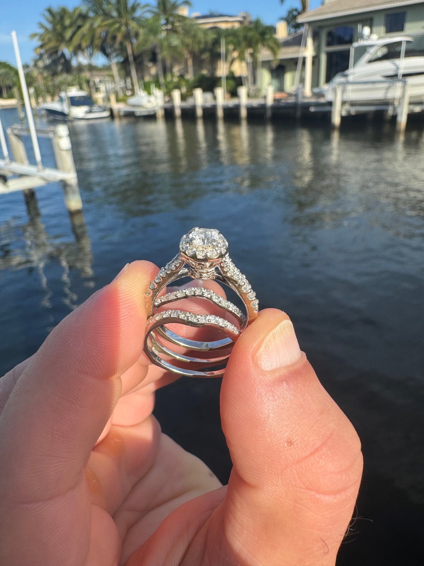 14k *Very Special* 2-piece white gold and diamond ring (set)